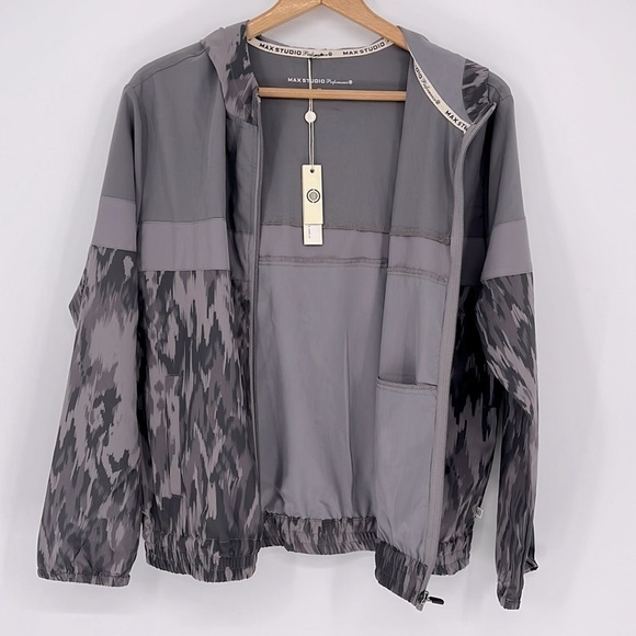 Max Studio Performance Ikat Mirage Full Zip Jacket Gray Medium New with tags! - Picture 4 of 13